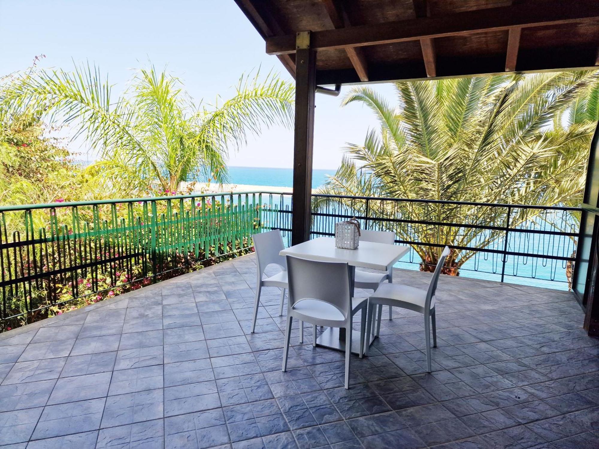 Villa Anita Apartments Capo d'Orlando Ruang foto